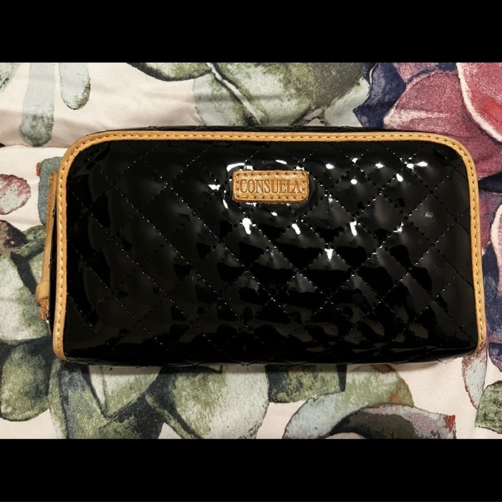 Consuela wallet